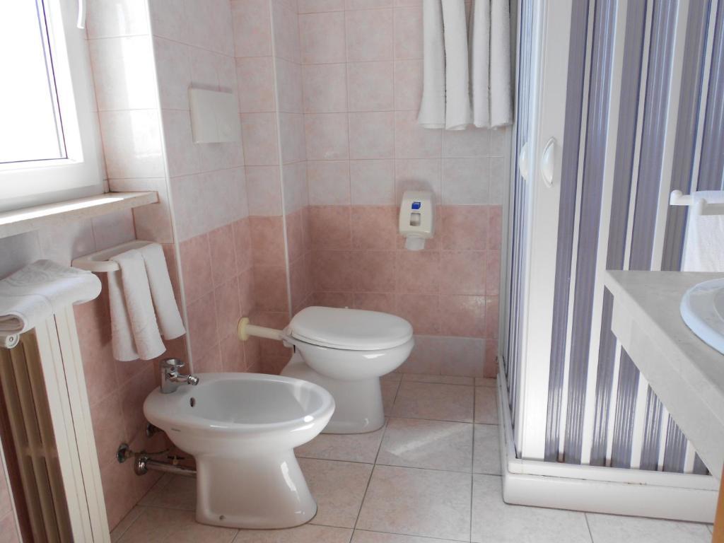 Hotel Santangelo Monte SantʼAngelo Habitación foto